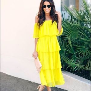 SOLD OUT. Spring/Easter pleated yellow Off Shoulders dress